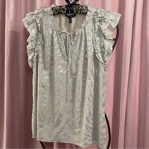 ❤️NWT WHBM ruffle sleeve top